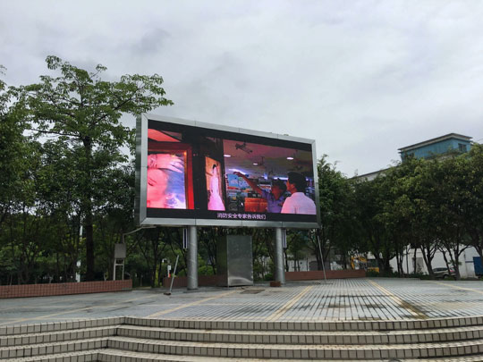 高清液晶户外广告屏城市营销的未来趋势